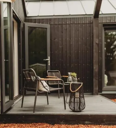 Semesterbostad Knus I Tiny House Op De Veluwe *