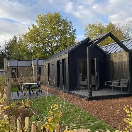 Knus I Tiny House Op De Veluwe بيت للعطل إبّ